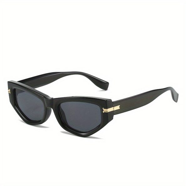 e484eafe16c54f5abb06c06fc749d0cc-goods