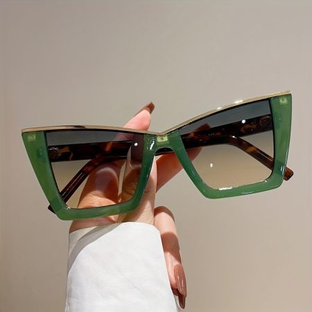 Summer must-have items, new retro cat's eye Women's trendy frame design, perfect for beaches, vacations, and cruises, fashion glasses are preferred